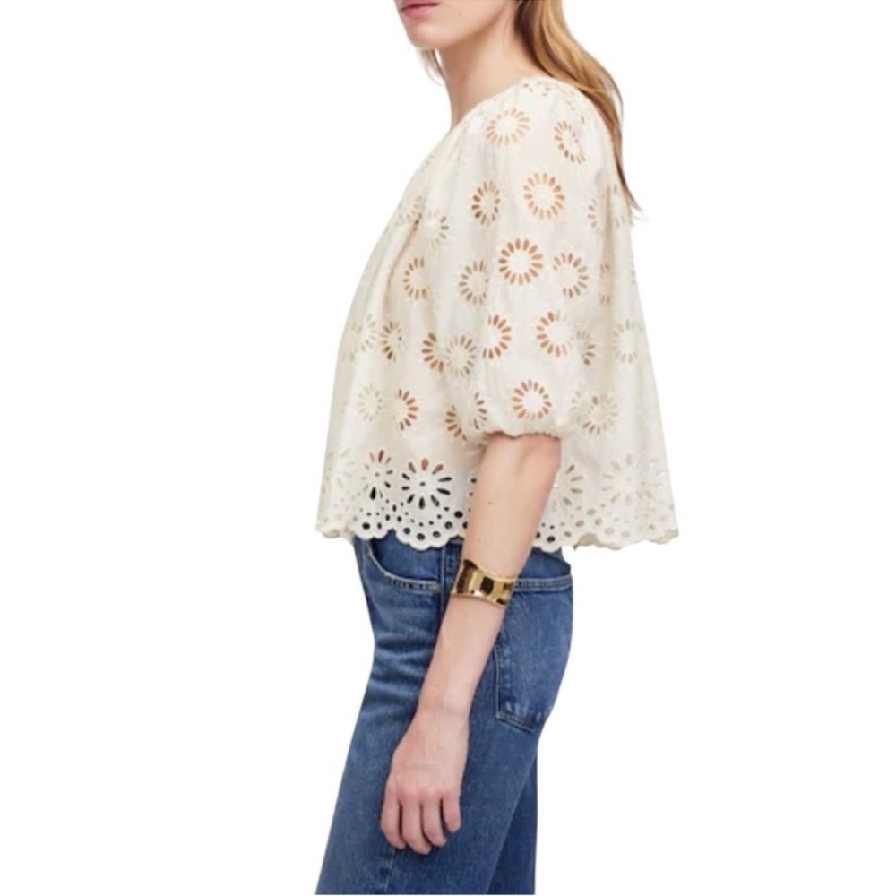 Madewell Embroidered Shirred Puff-Sleeve Top in Floral Eyelet - Picture 4 of 8
